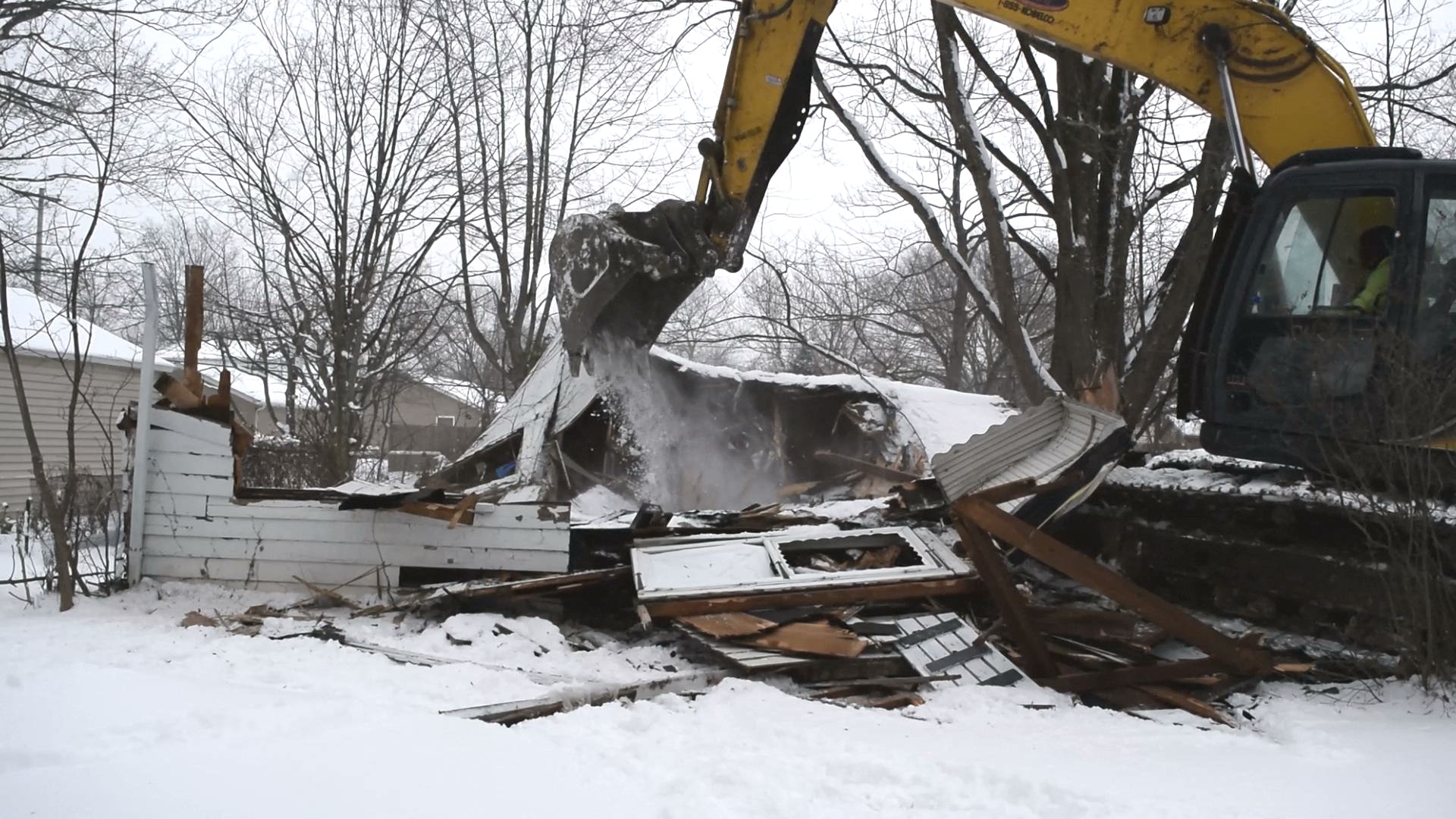 during5015wakerobinrd Lake County Land Bank